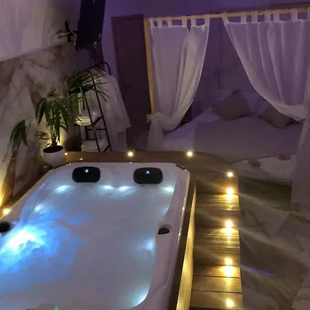 La Boheme Jacuzzi Et Terrasse Vu Sur Pic Saint Loup *